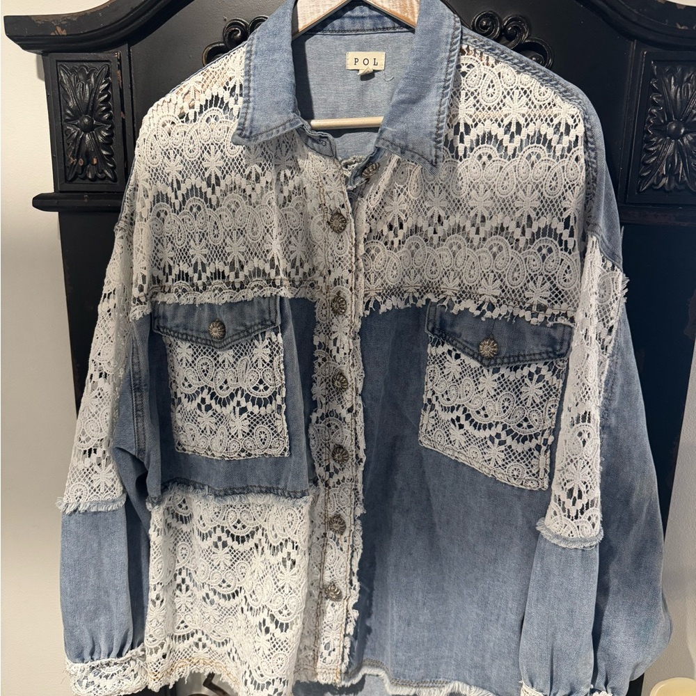 POL Denim/Lace  Oversized Shacket - Picture 4 of 6